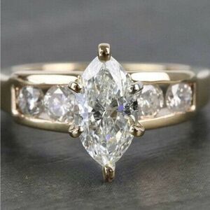 🩵 NEW Stunning marquis cut 3 carat white sapphire ring 🩵